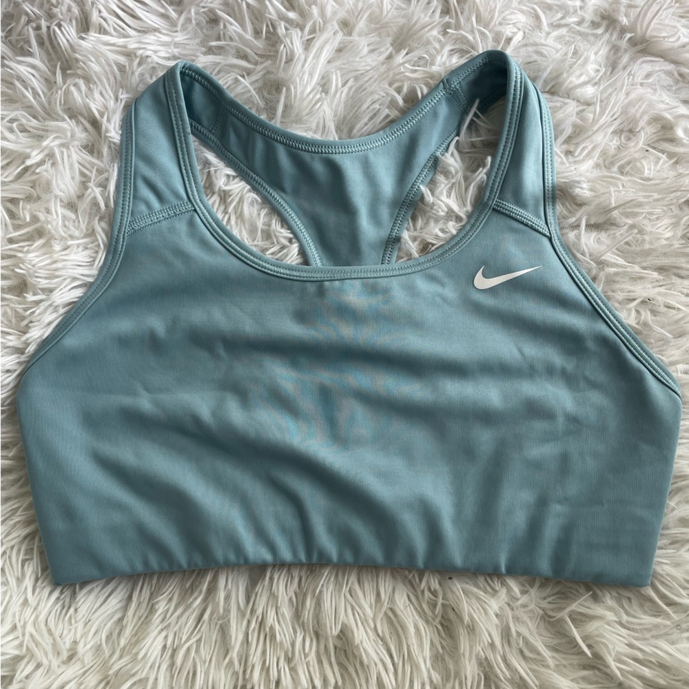 Light Blue Nike Sports Bra - Size Medium - Excellent Condition!